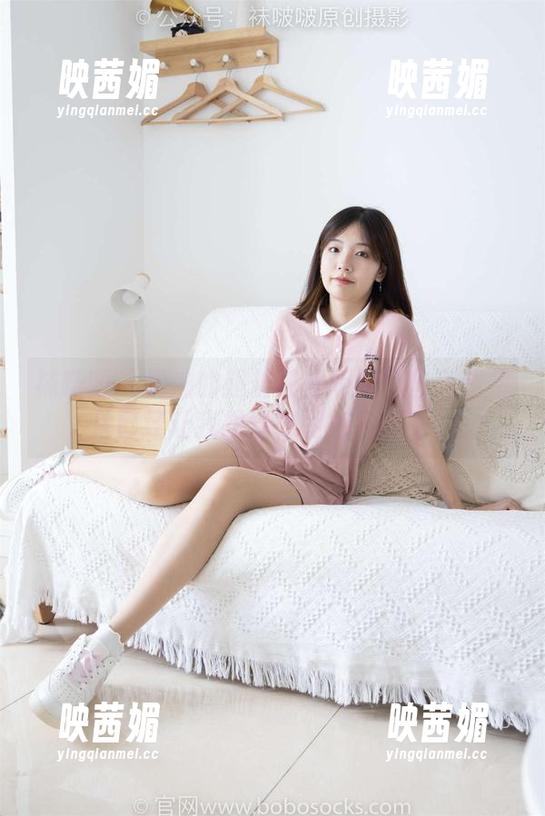 袜啵啵-奶油 袜啵啵 - 奶油的超长花絮版:这些高清图片已经让我想给裸足加个标签!