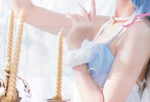 贝儿酱Miki的春梅COS，原图和照片，真没想到这个组合会这么zzz…