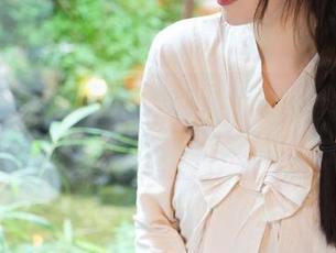 微密圈 – 轩子巨二兔的女仆装高清图包，谁能拒绝这种温柔打击？