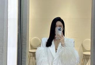 微密圈 – 私房照中的金希儿，睡衣里的味道太犯规了！