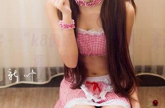 青豆客 – “k8傲娇萌萌”写真：光脚走天涯，资源随处可见