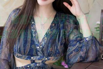 魅妍社 – 娜露Selena又更新了，最新原图，这女孩身边总有些奇葩的味道，哈哈！