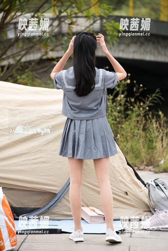 魔镜街拍 - 轻松的午后，愉悦的包臀：婷婷的薄丝OL图集，让人想多停留一会。