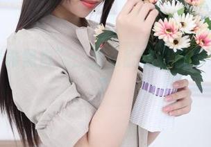 “鹿野希黑白”：怎么能这么简单又复杂？